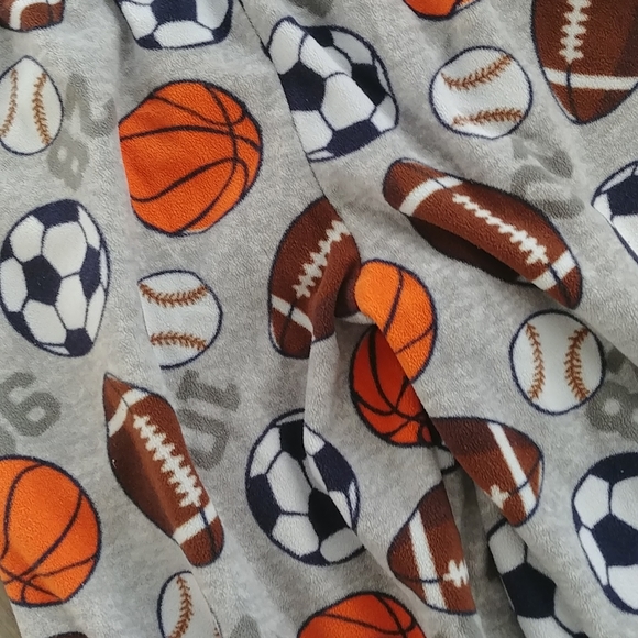 Set of 2 boys pajama pants. - Picture 2 of 3